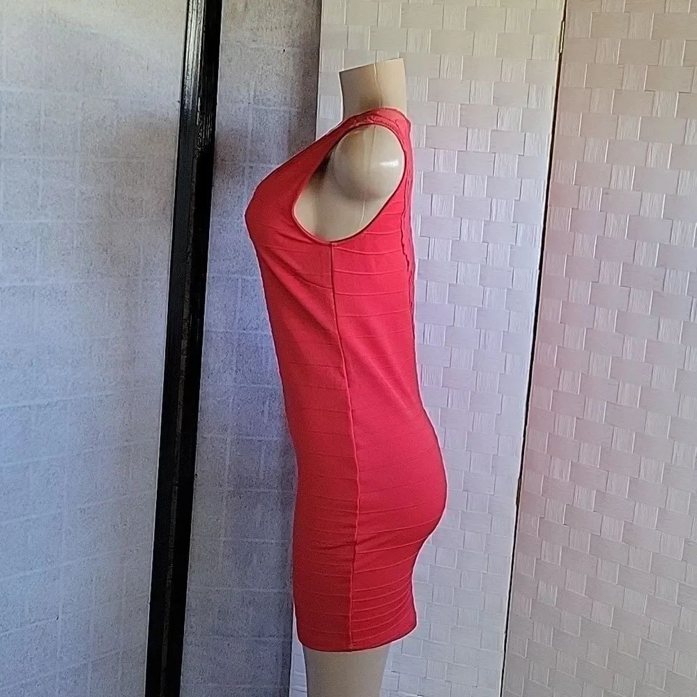 BRAND NEW PAPAYA ROUND NECK BODY-CON SLEEVELESS MINI DRESS - Picture 9 of 15